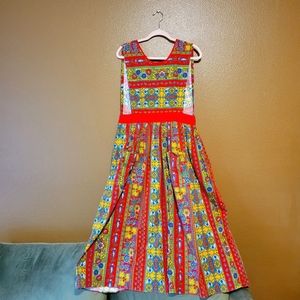 Gorgeous Vintage Design House Apron